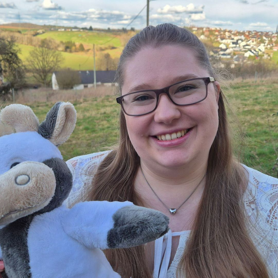 Melanie Stoll, Kassenwartin