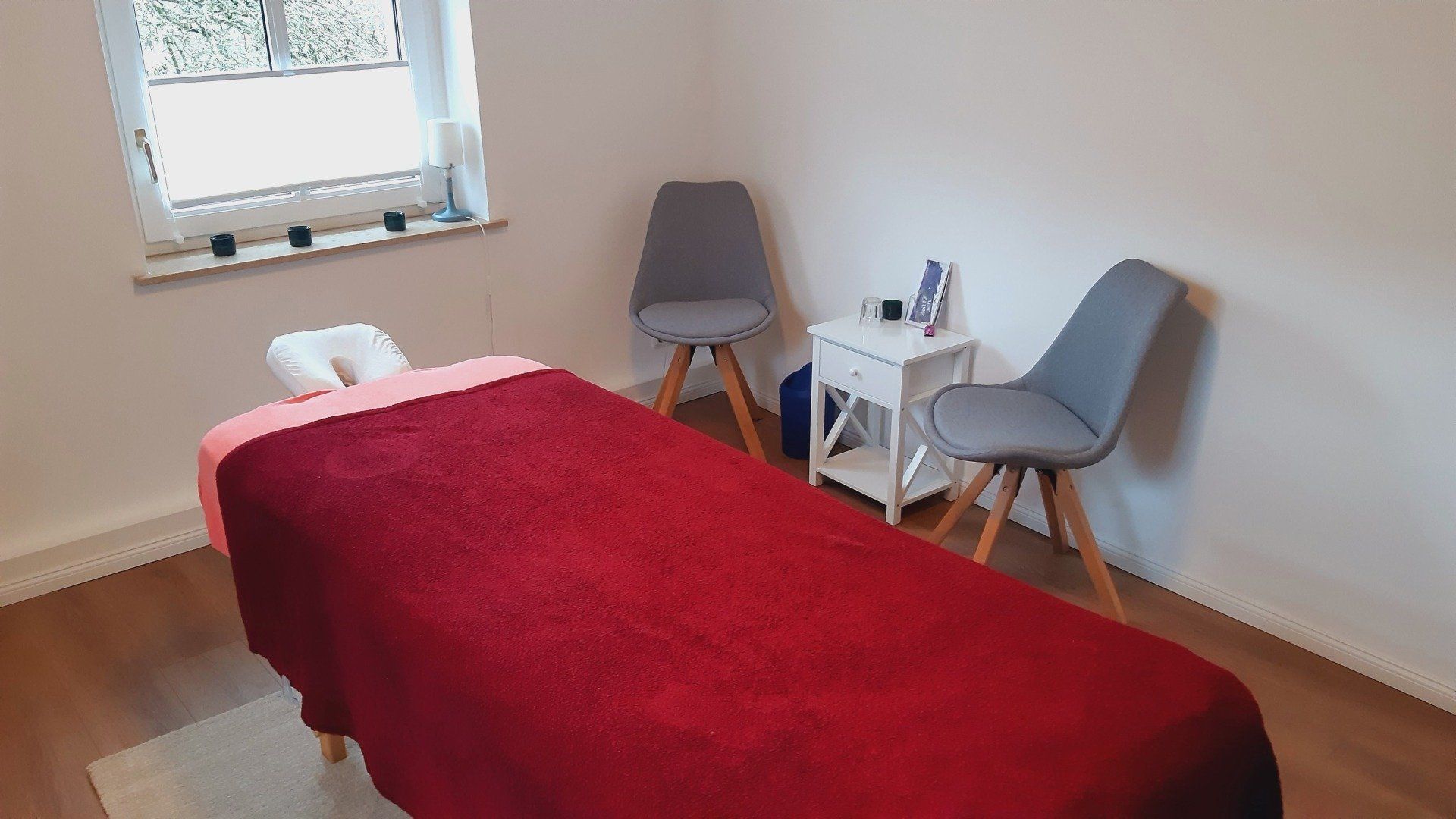 Praxisraum Körpertherapie,Massagen