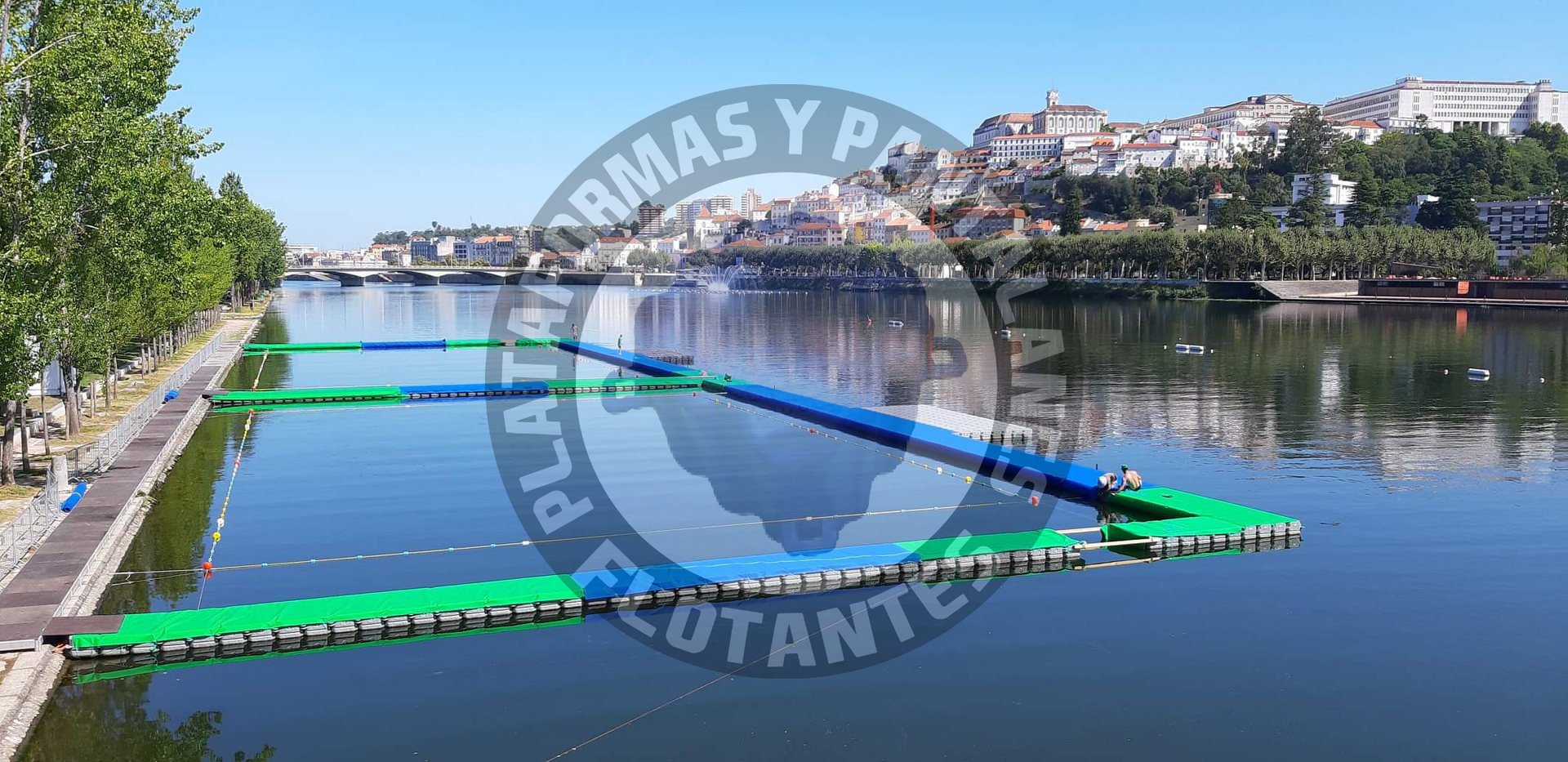 estructura flotante para actividades deportivas