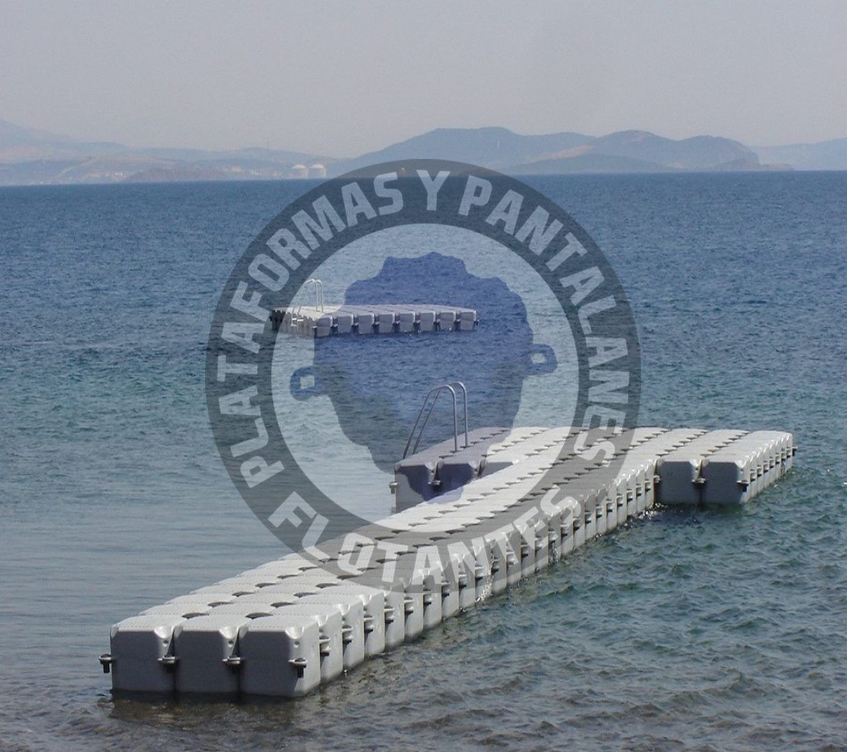 Plataforma de ocio flotante