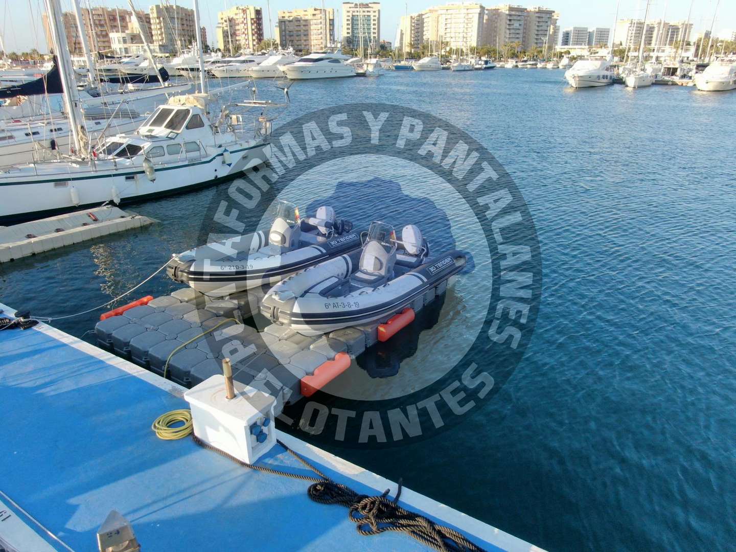 plataforma flotante embarcaciones