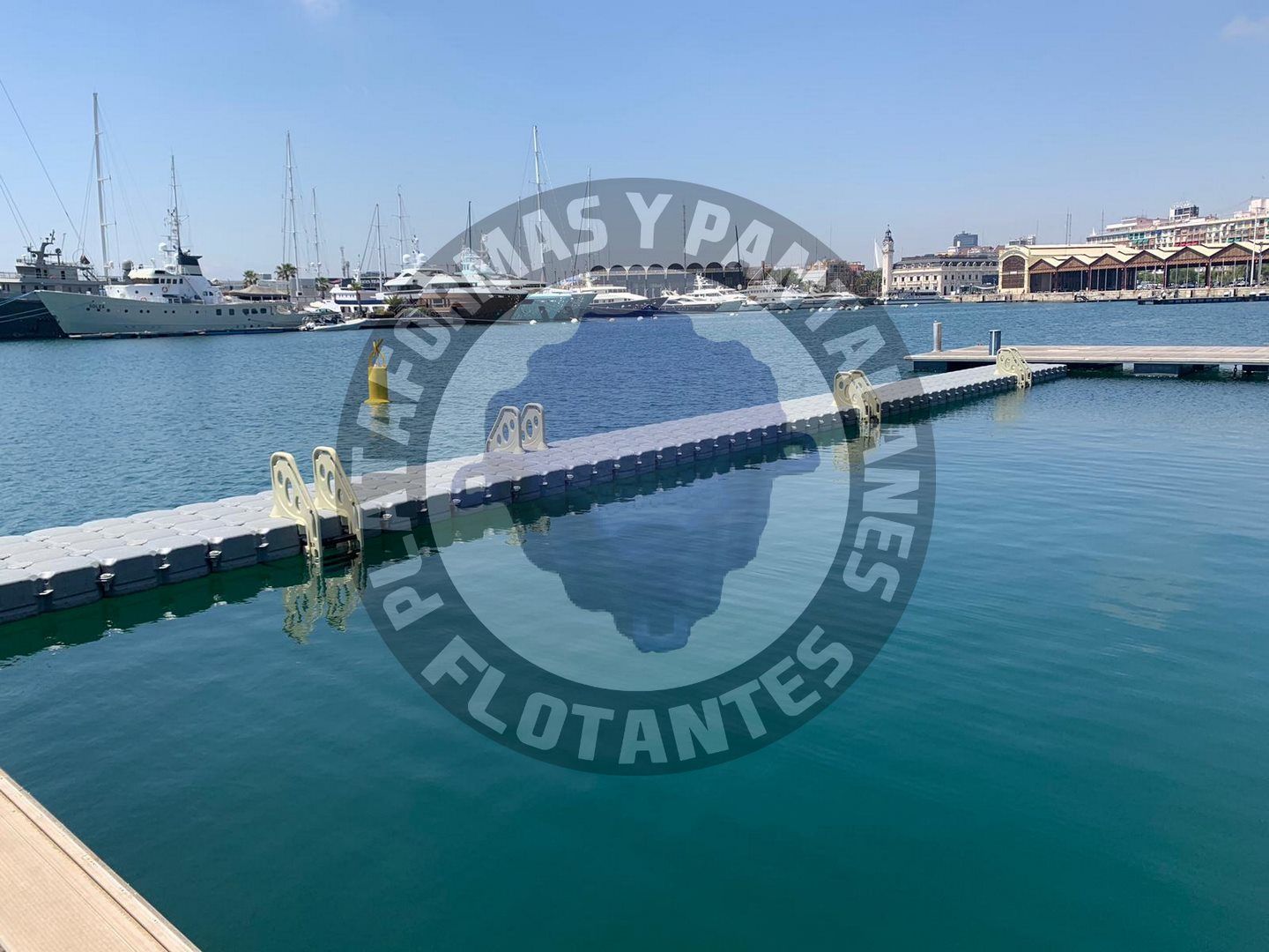 plataforma flotante benidorm