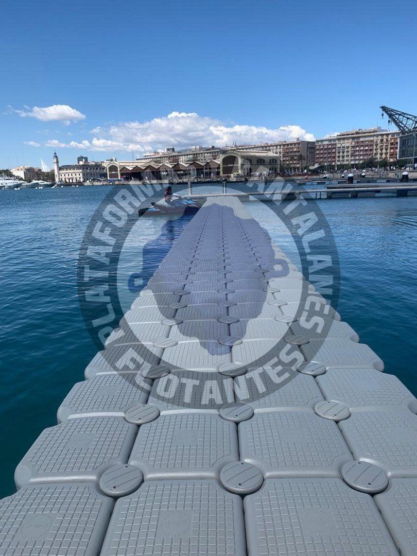 Muelle flotante modular