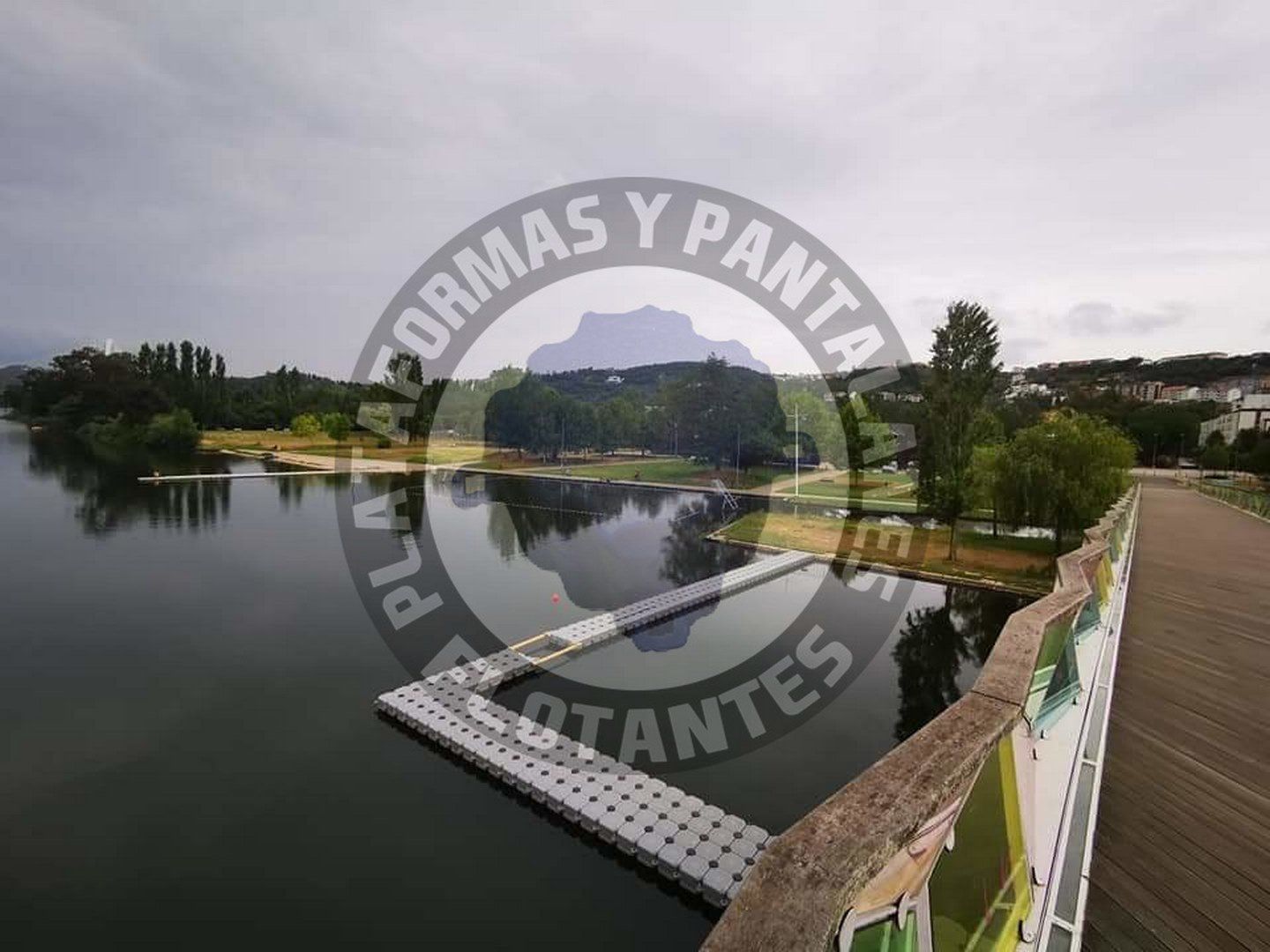 Plataforma flotante actividades Portugal