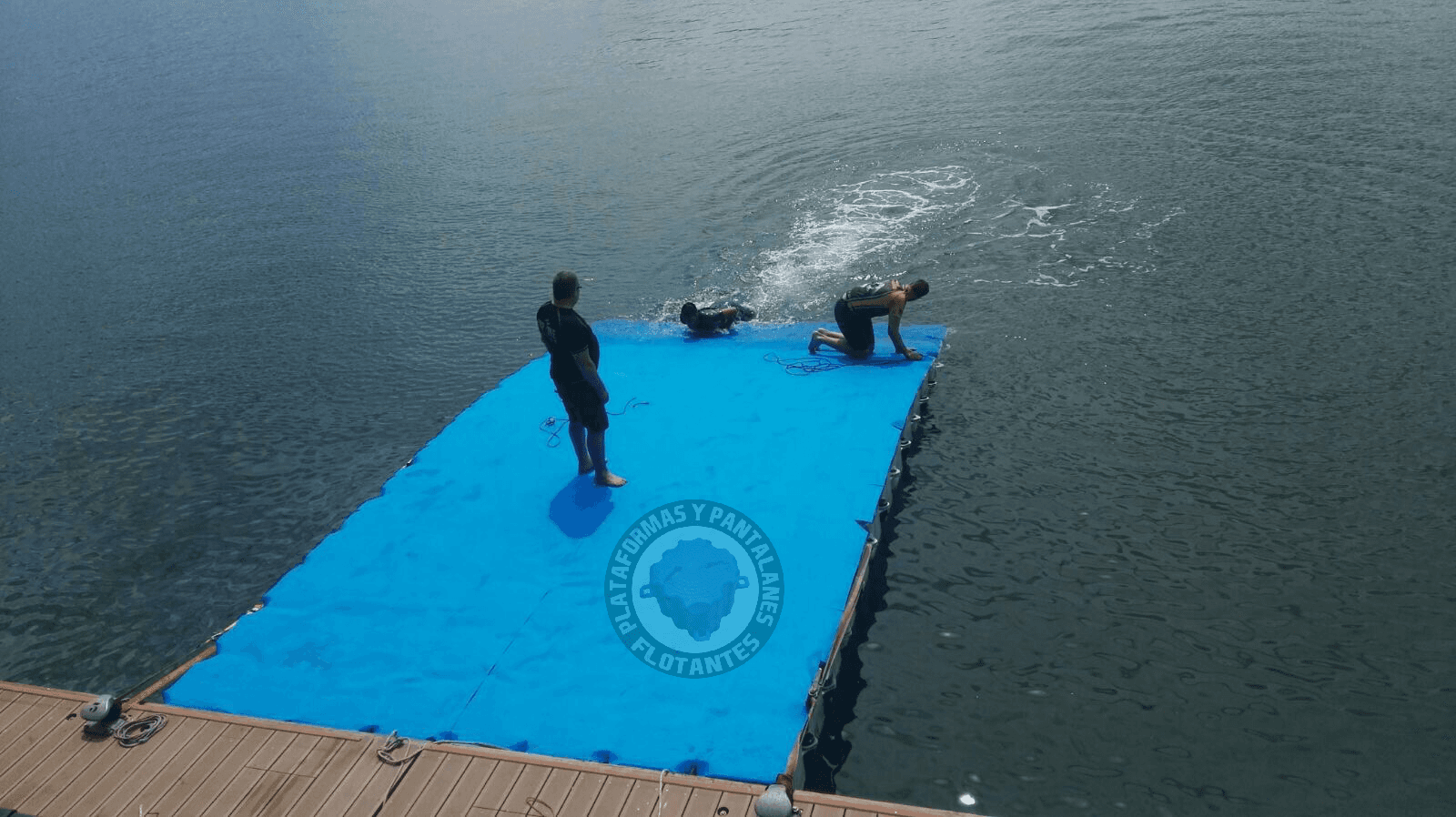 Plataforma flotante para triatlon