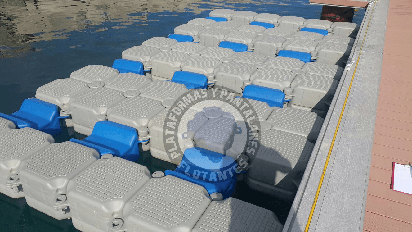 Plataforma flotante para 4 jet ski