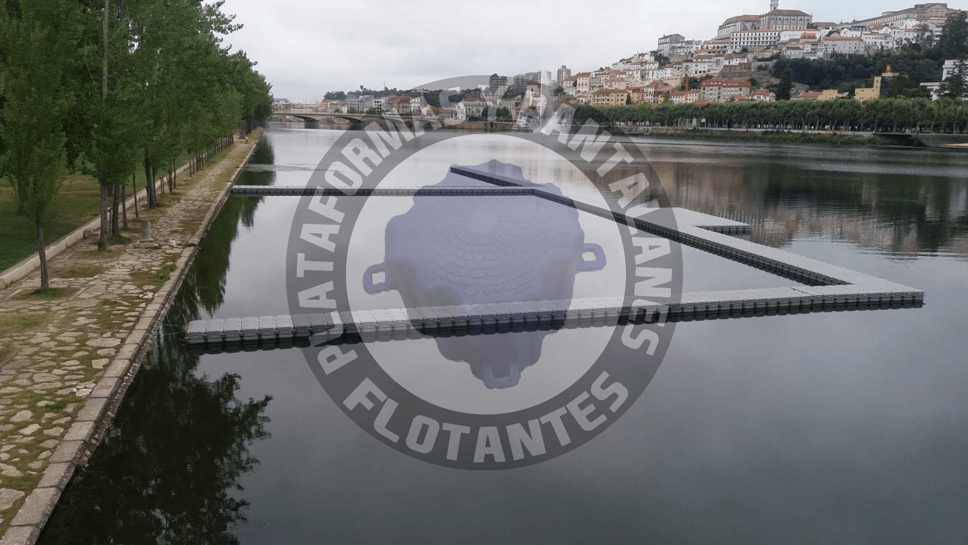 Pantalan flotante para canoa