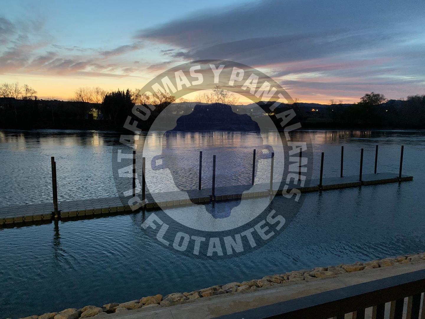 Muelle flotante M-DOCK