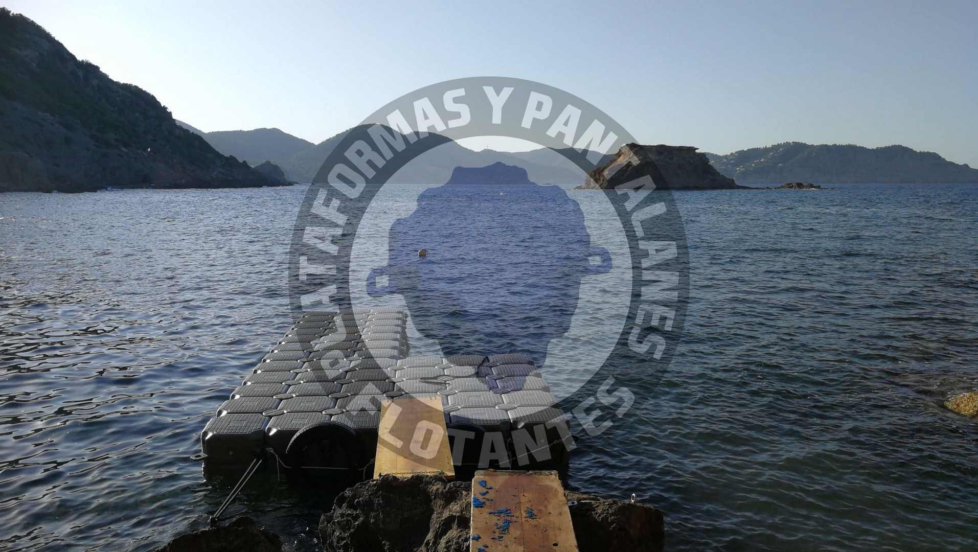 Ponton flotante ibiza