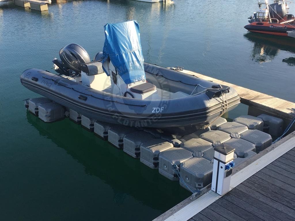 Plataforma flotante para bote neumático
