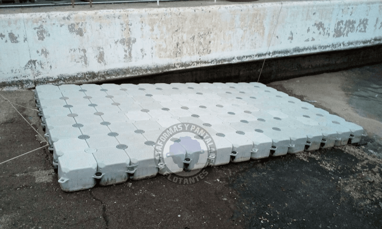 Plataforma de ocio para actividades acuáticas