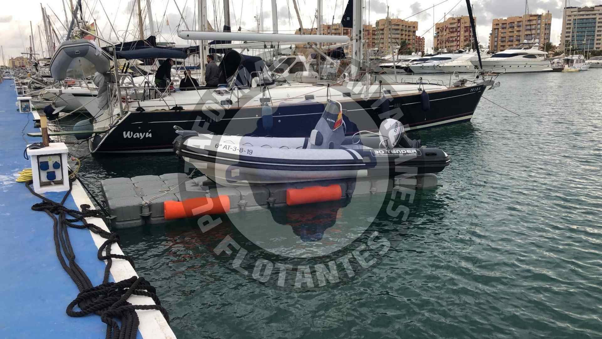 plataforma flotante embarcacion