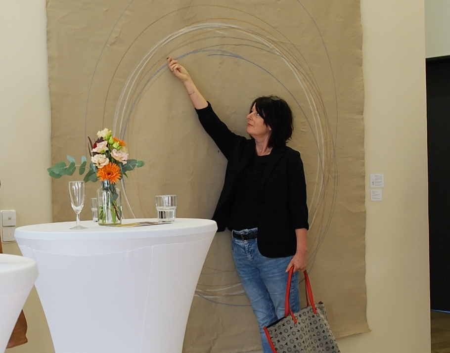 Der_bewegte_Flur_Kunstausstellung_interaktive_Kunst_Malerei