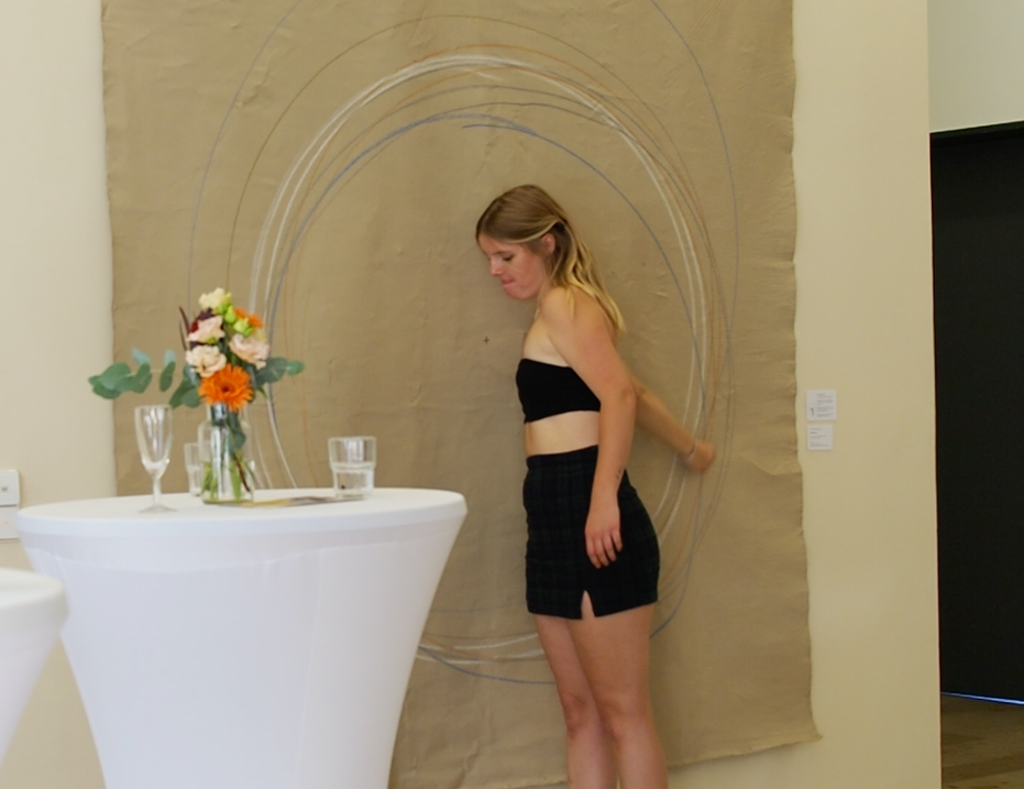 Der_bewegte_Flur_Kunstausstellung_interaktive_Kunst_Malerei