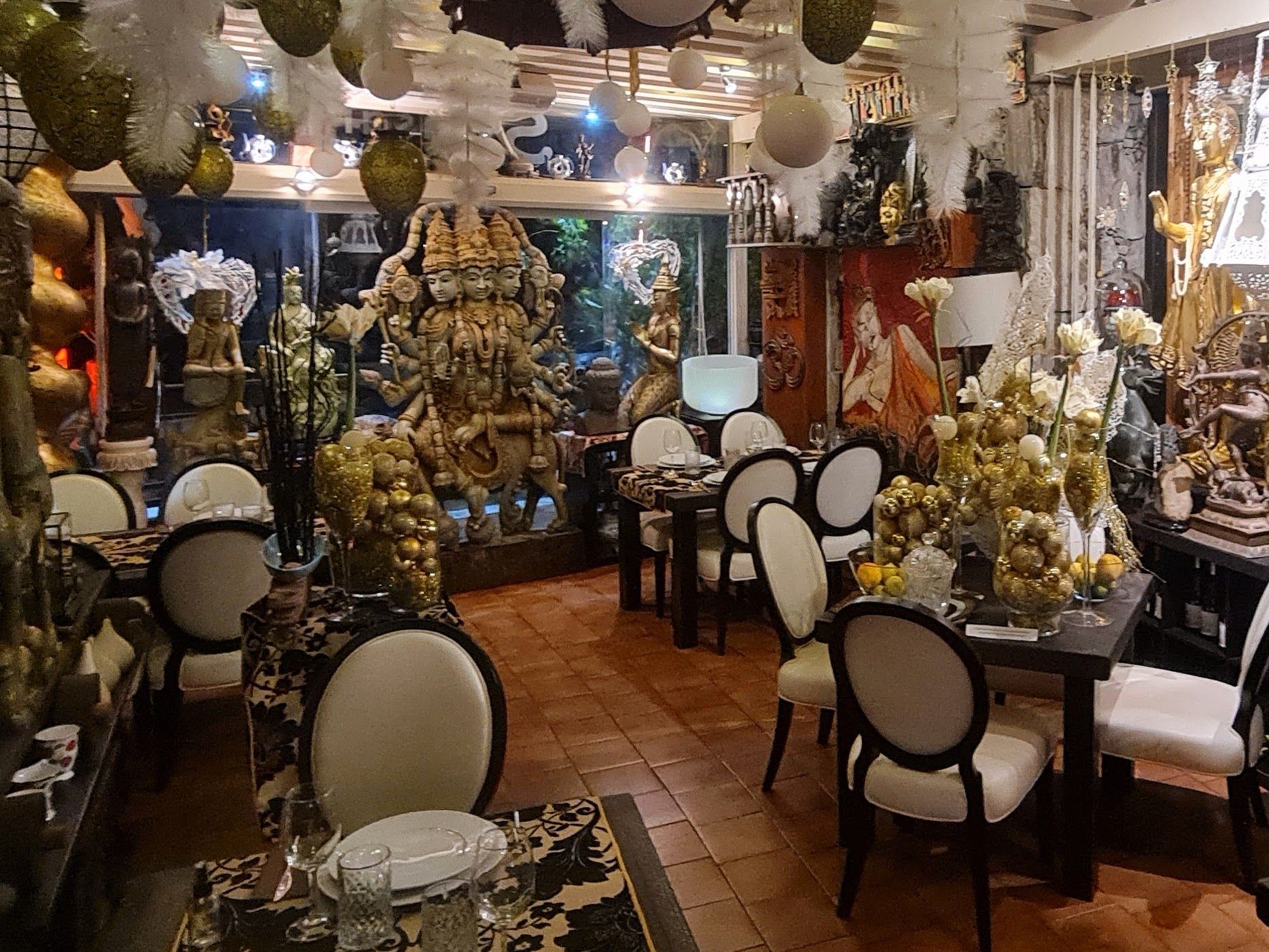 Sala interior principal espacio elegante e intimo
