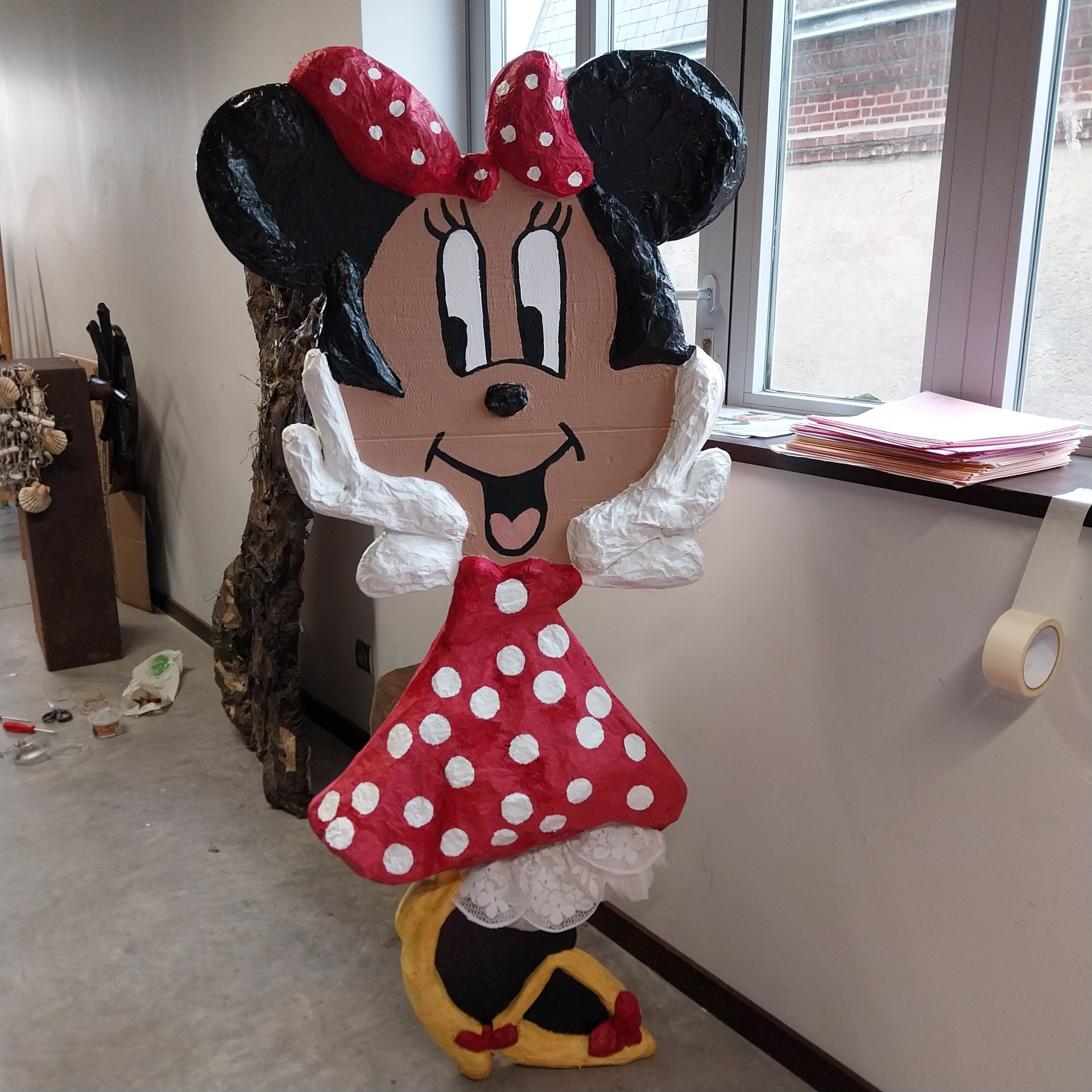Effigie Minnie en carton pour Creativ'School 7e édition par Creativ' Sneak Art le samedi 26/04/2025