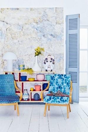 Utiliza textiles en color azul para decorar Utiliza textiles en color azul para decorar