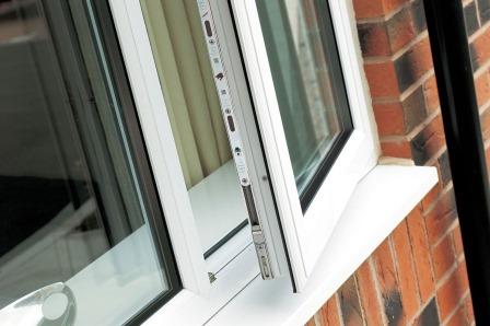 Ventana con doble acristalamiento Ventana con doble acristalamiento