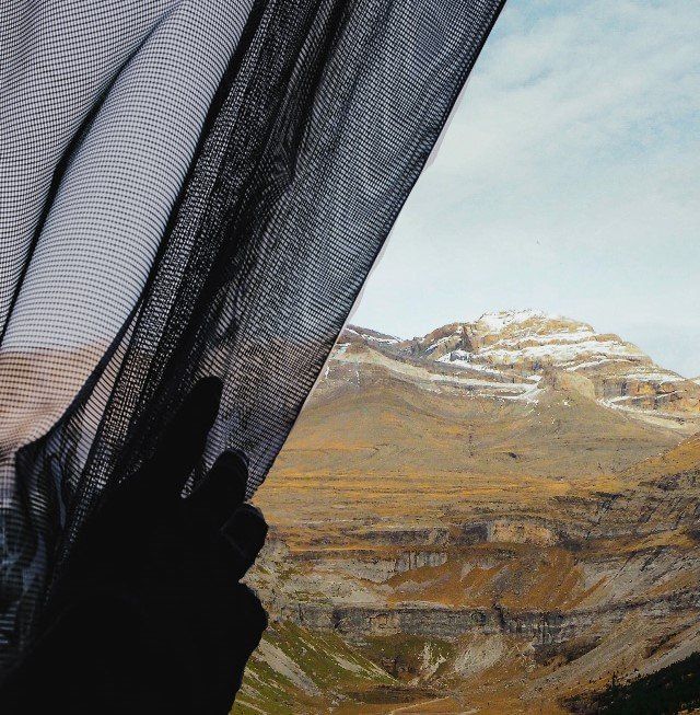 mosquitera fija con cinta autoadherente