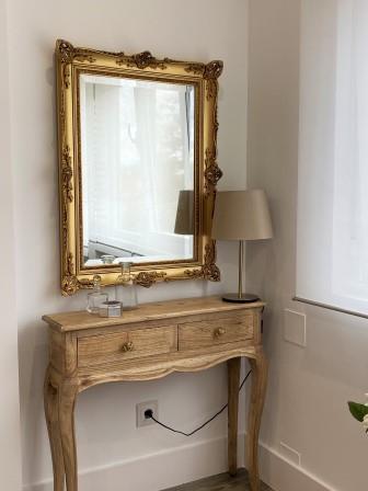 Decoración de cuarto con un tocador