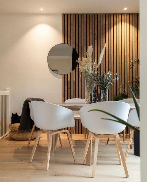 Comedor con mobiliario curvilineo