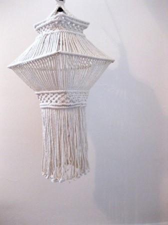 Lámparas hechas en macramé