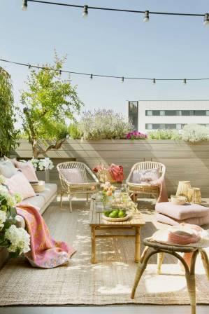 ¿Abrir y recuperar, o cerrar la terraza?