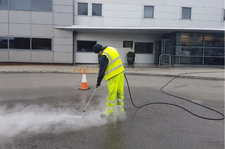 jet washing Manchester