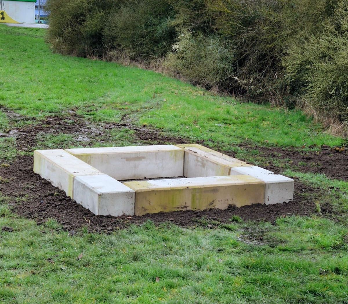 Feuerstelle am Vereinsheim wird erneuert